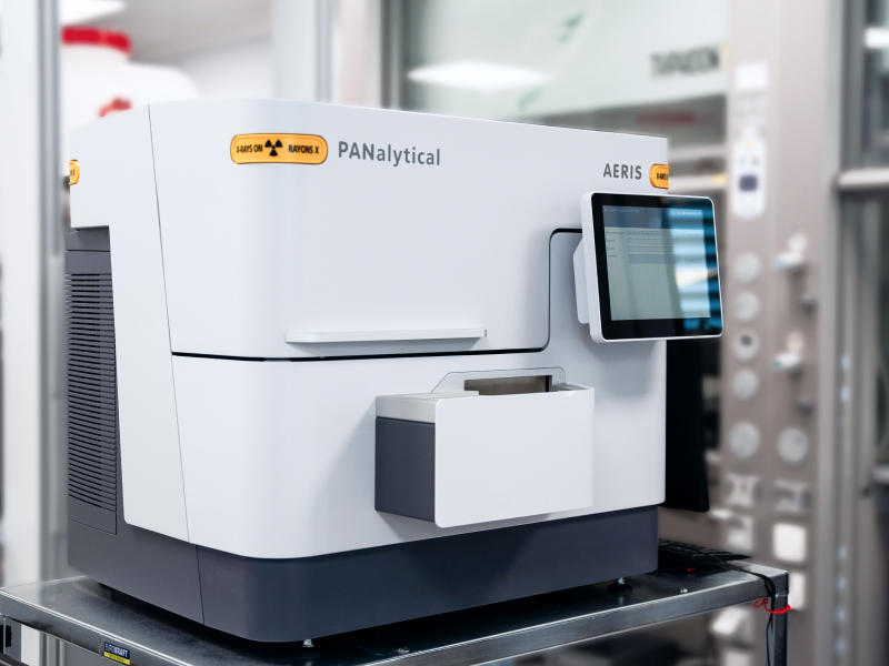 A Malvern Aeris X-Ray Diffraction (XRPD) inside a pharmaceutical research and development laboratory.
